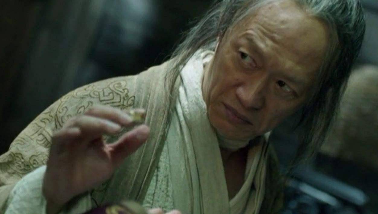 艾草席上的九千岁，雪地里的李进忠