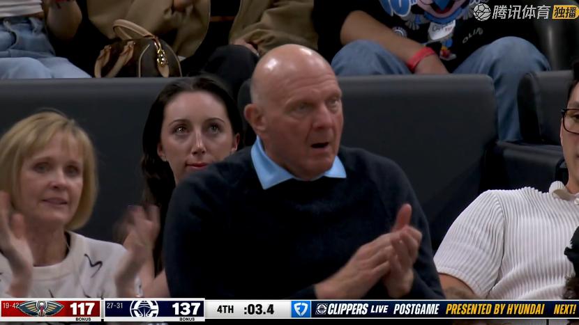 快船大胜！小卡23+3+5，赛后鲍尔默鼓掌庆祝庆祝，小卡抱住穆雷