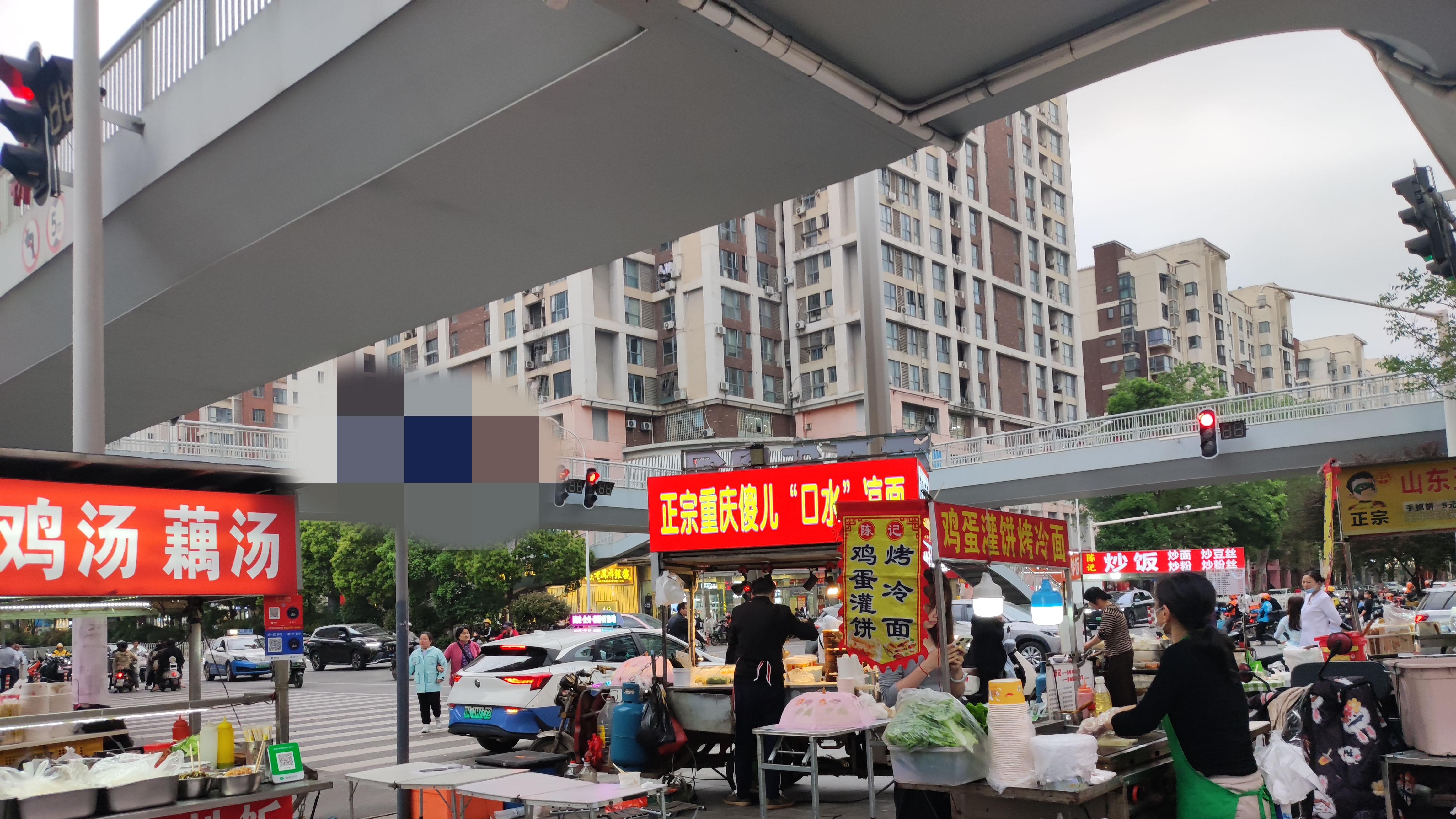 中年失业负债，我带娃在武汉摆地摊之40：宝妈适合摆摊吗？