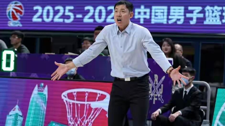 CBA积分榜：7队仅差1分，辽宁不容有失！