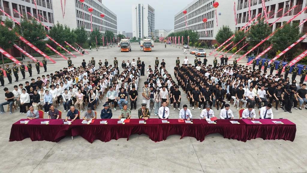 河北科技学院国防教育学院揭牌仪式圆满成功