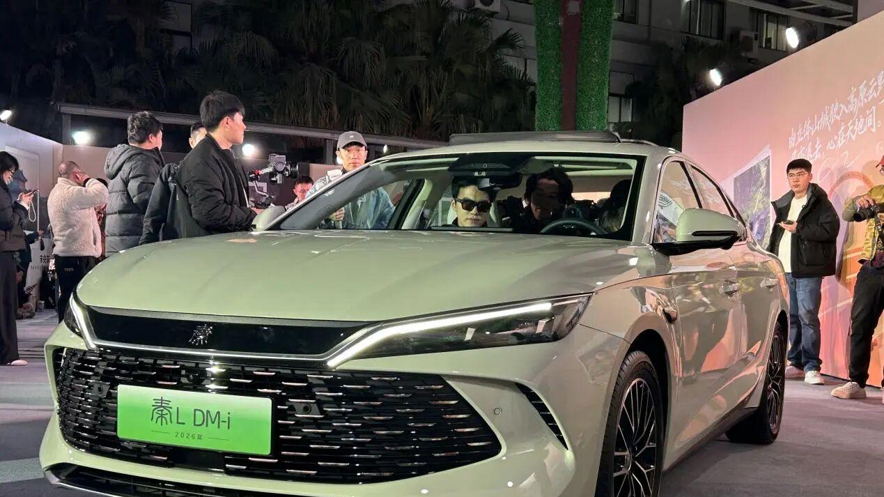 新年起手就是210KM天牌！比亚迪要“秦”扫六合？