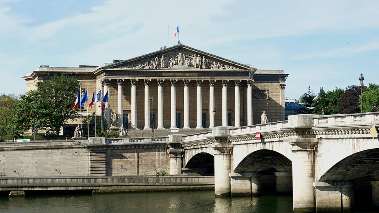 法国全票通过！“将不义之财归还中国”