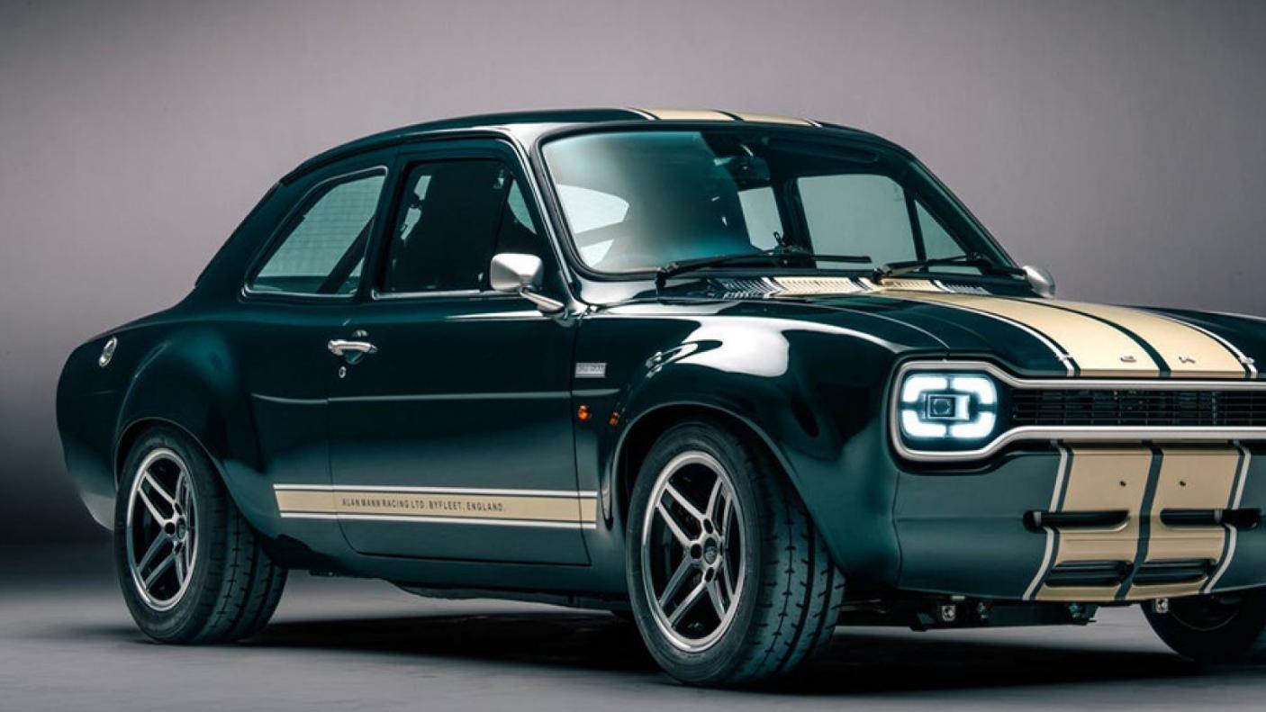 福特护航Mk1 RS，万转自吸325匹马力，仅895公斤