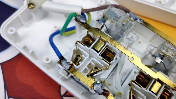 这5种插排赶紧换！别为了点小钱，引发大事故