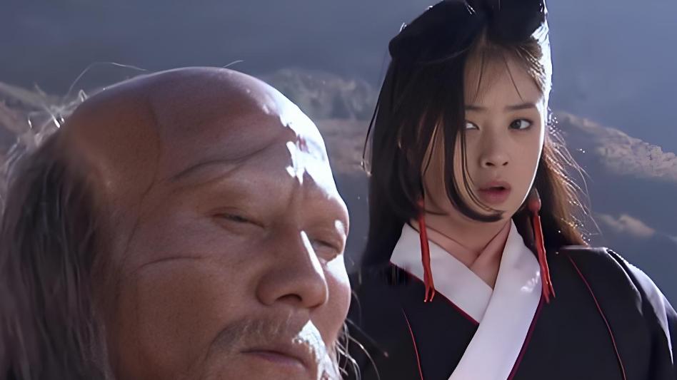 难怪段延庆能横行武林，你看他师父是谁，正是那人让他重振雄风