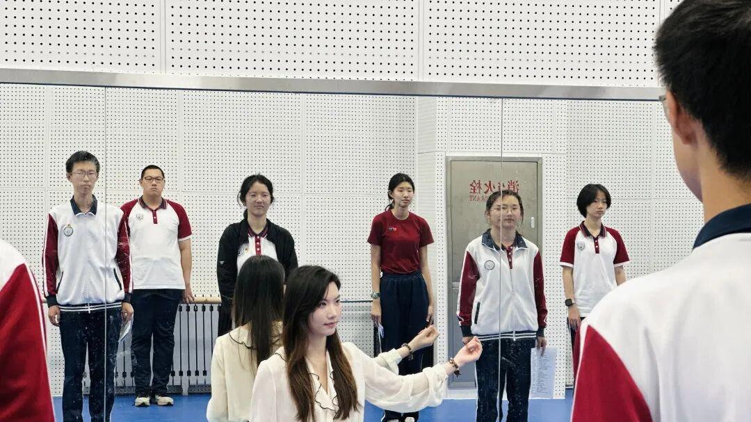 古城中学在石景山区第二十九届学生艺术节班级朗诵展演中斩获金奖