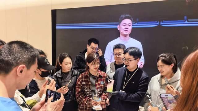 华为Pura 90系列开售在即：逆势定价，尽显诚意