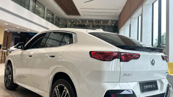 寶馬：全進口SUV只需20萬級，長得像X6，全係2.0T！