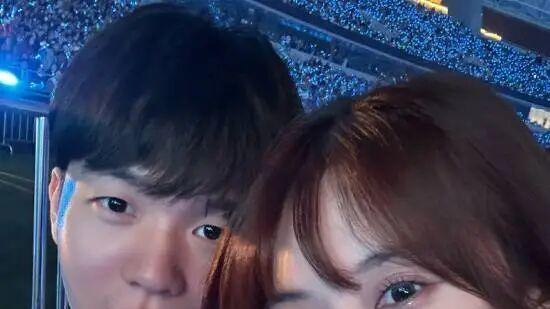 Rookie小钰互删官宣恋爱微博：恋爱长跑彻底结束