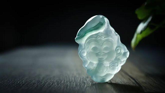 冰飘花翡翠片料，私人定制齐天大圣题材，没想到起货出来这么漂亮