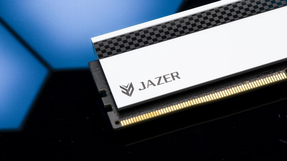 X3D续命，棘蛇再推高端新品，DDR4时代真的结束了吗？