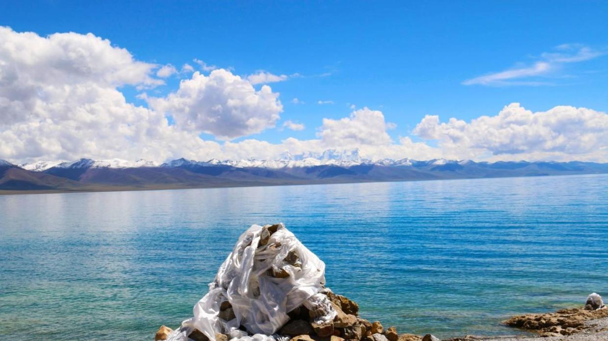 环游圣湖纳木措（念青唐古拉山）