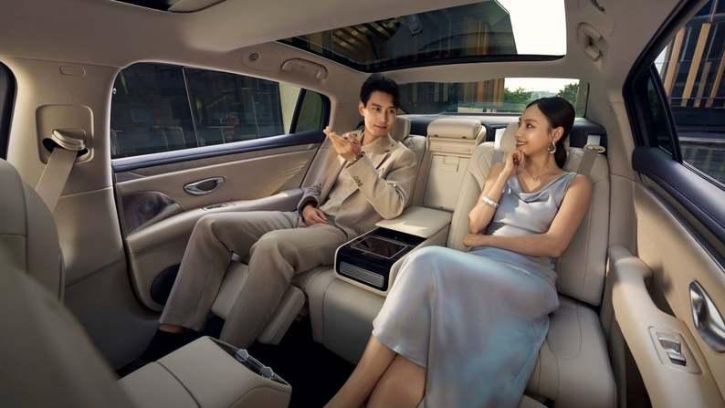 比亚迪海豹08正式上市，售价19.69万元-23.99万元