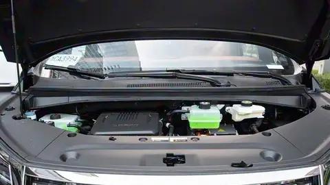 30.99万传祺M8：华为辅助驾驶+1177km续航，家用MPV新标杆？