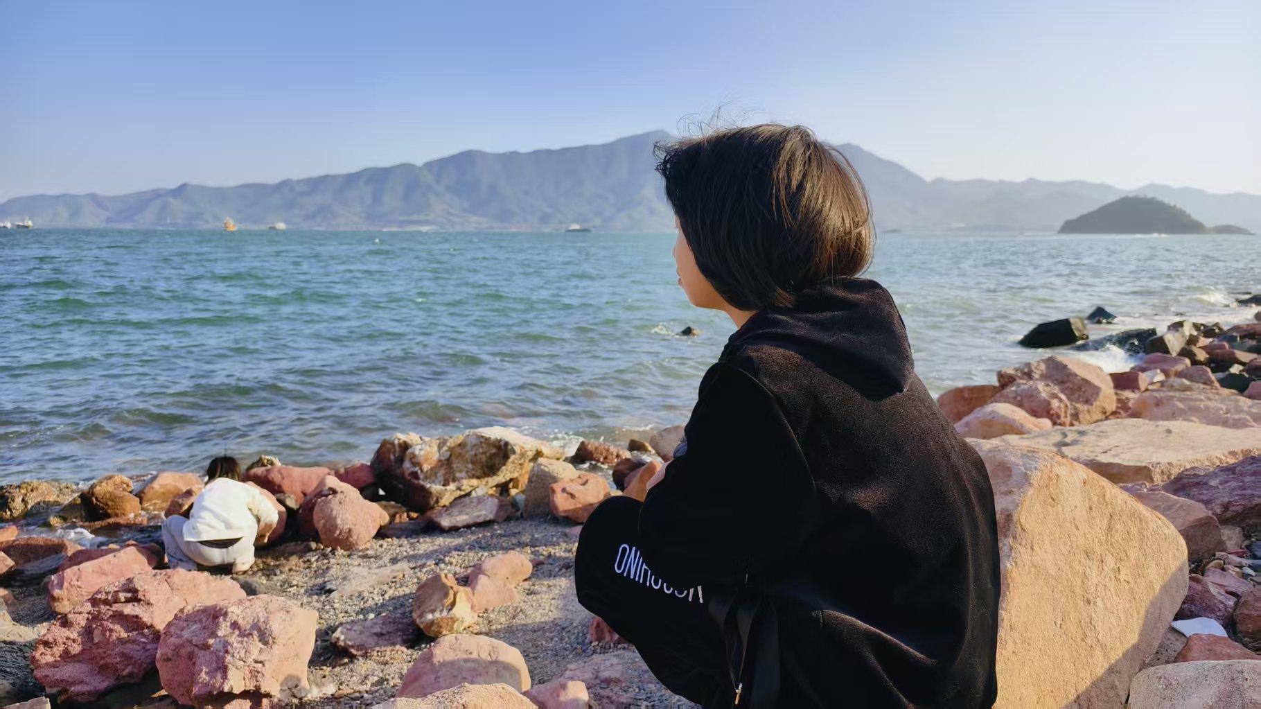 职场必看：3件事烂在肚子里，比努力工作更保命（亲身踩坑教训）