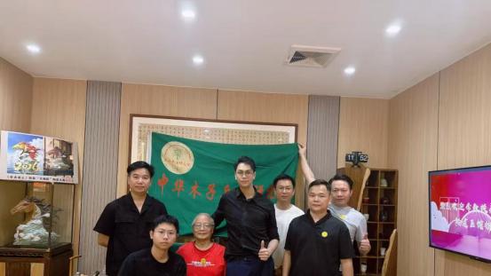 陈靖韬正式拜入李德雄教授门下，荣任顺德区木子兵法院长