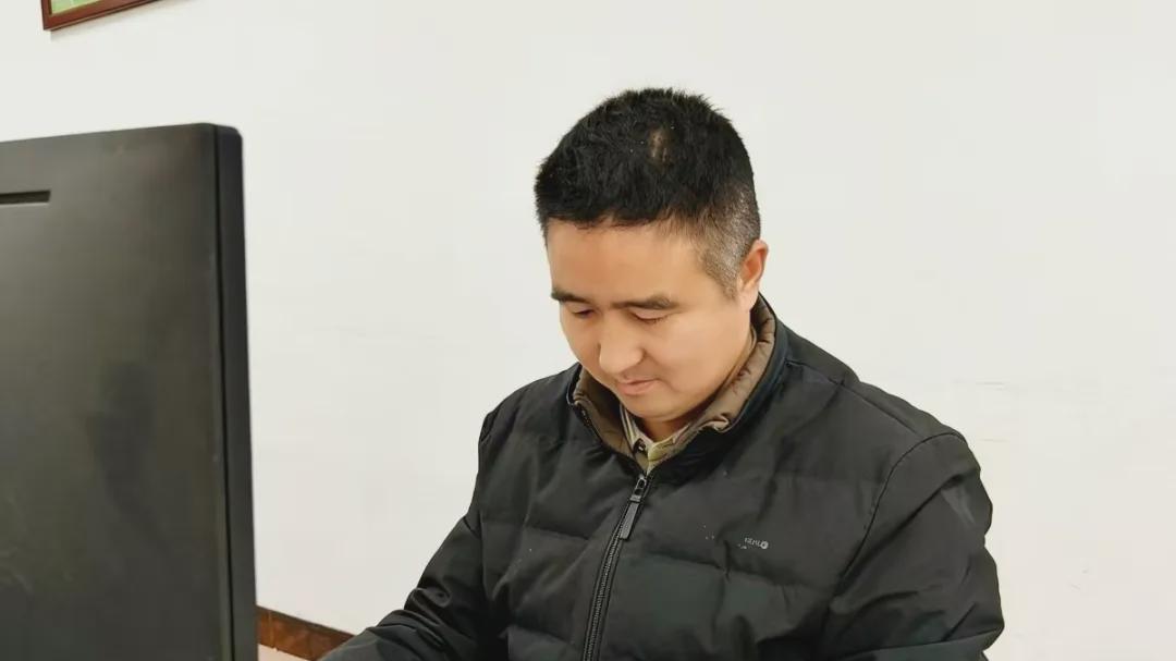 师者如光 润育芳华 淮滨二高“最美教师”事迹展（一）