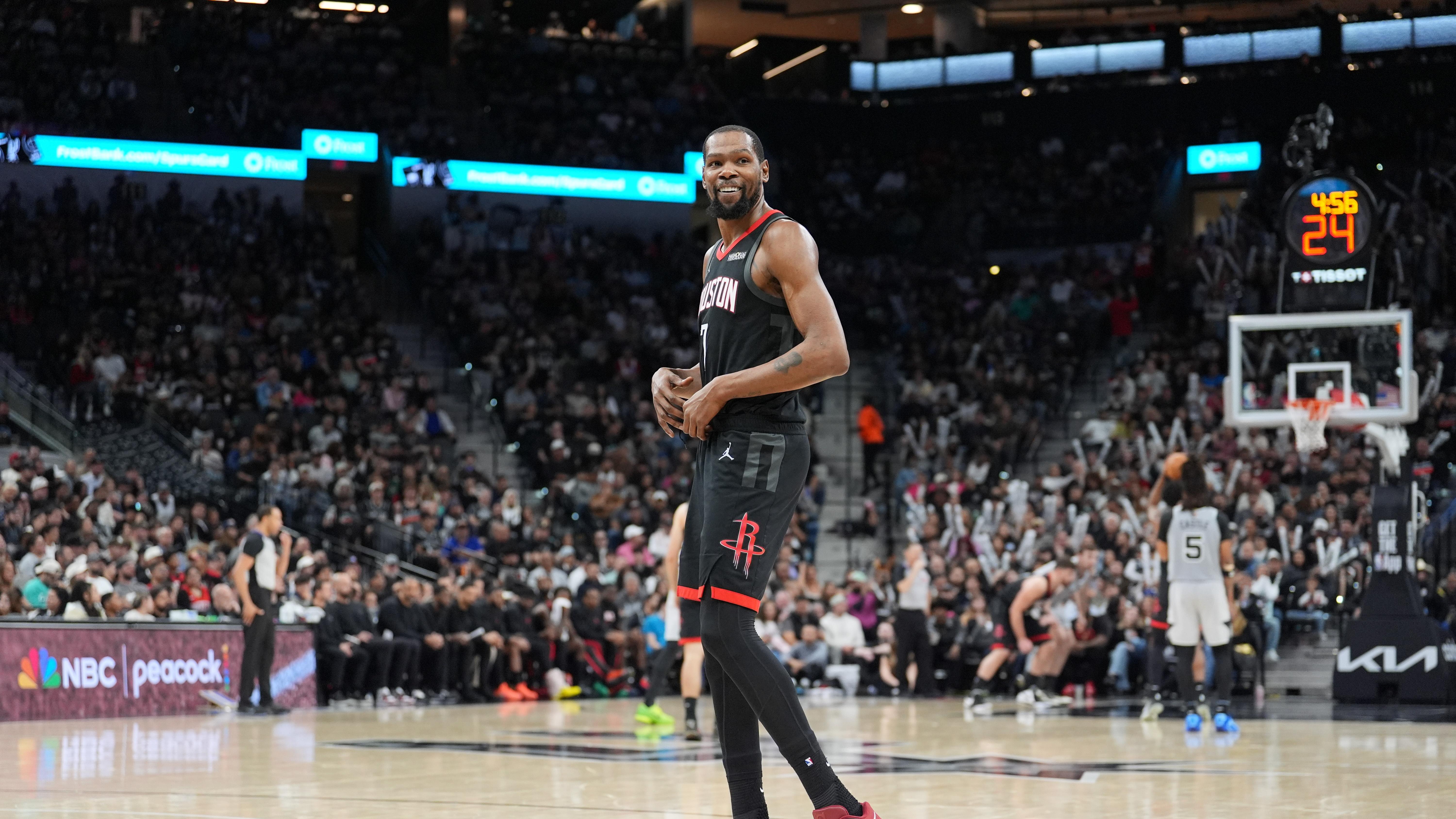 乌度卡又被拿捏！杜兰特成为背锅侠，真是又菜又爱“装”