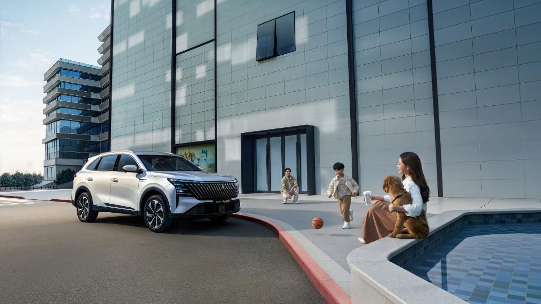 城区油耗不到3升，7.99万起，长安蓝鲸超擎双车上市