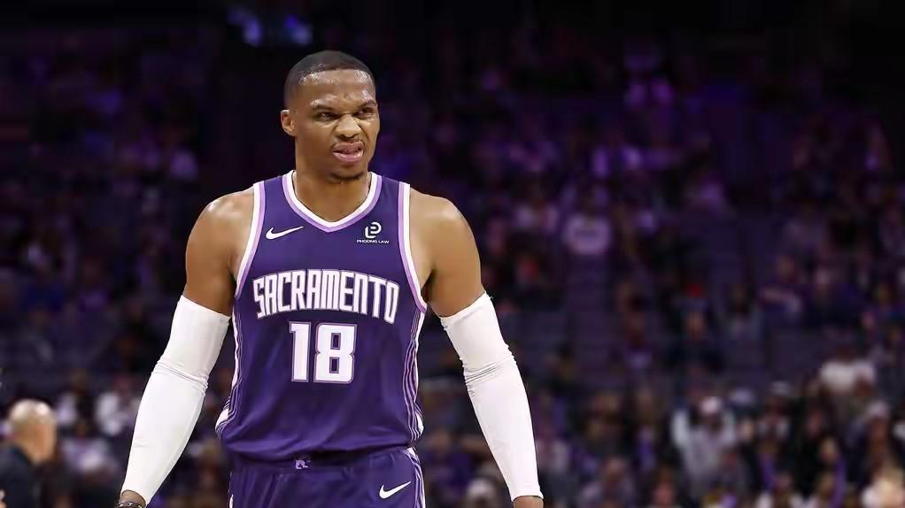 国王93-121败爵士，德罗赞砍20+3+1，卡特砍19+5+4