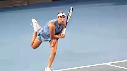 澳网张帅搭档梅尔滕斯2-0战胜跨国组合柴原瑛菜/兹沃纳列娃