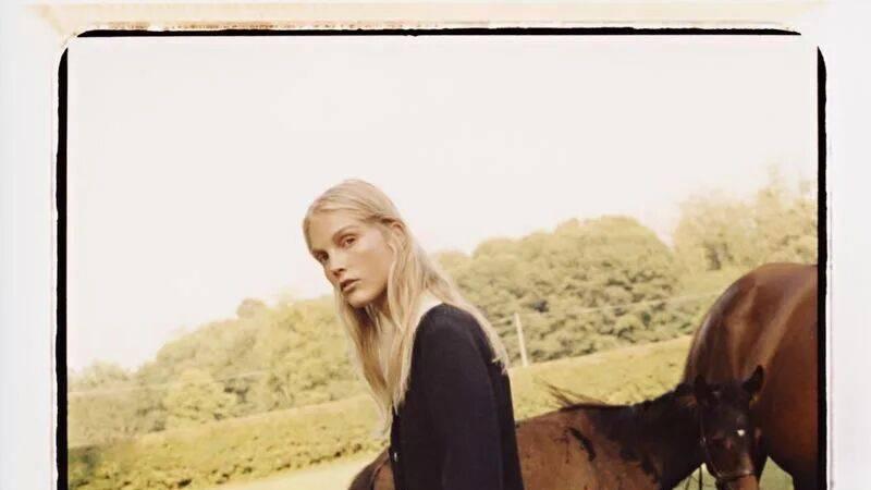 Miu系穿搭过时了？现在最火的风格竟然是它