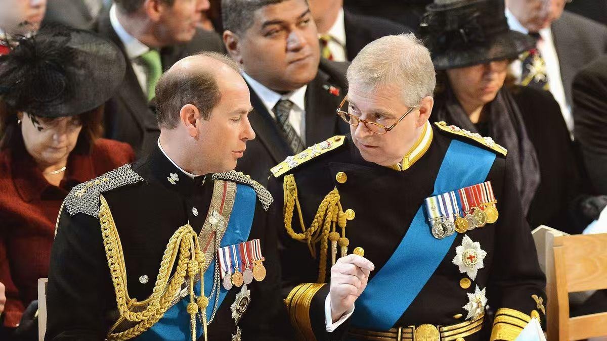 亲情兜底！安德鲁被流放，安妮、爱德华暗中出手相助