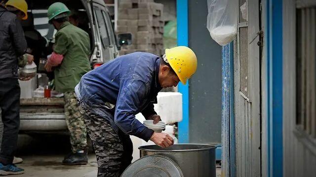 打工，真的是普通人的唯一出路吗？