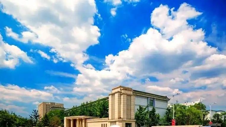 辽宁哪些双非高校的就业率超过985大学？