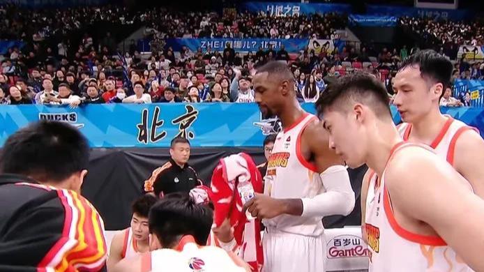 北京首钢89-85险胜江苏！