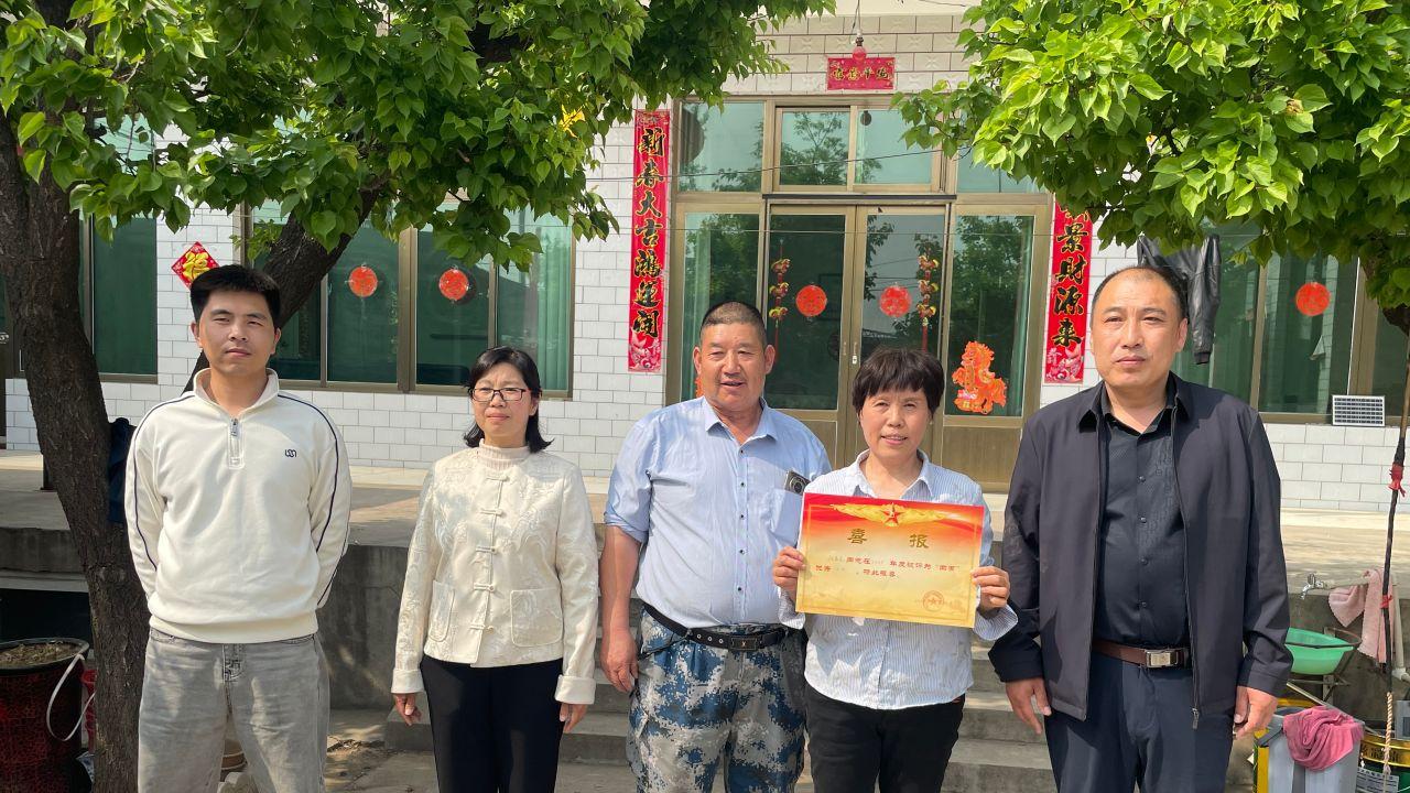 唐县王京镇：喜报送家门 荣光耀故里