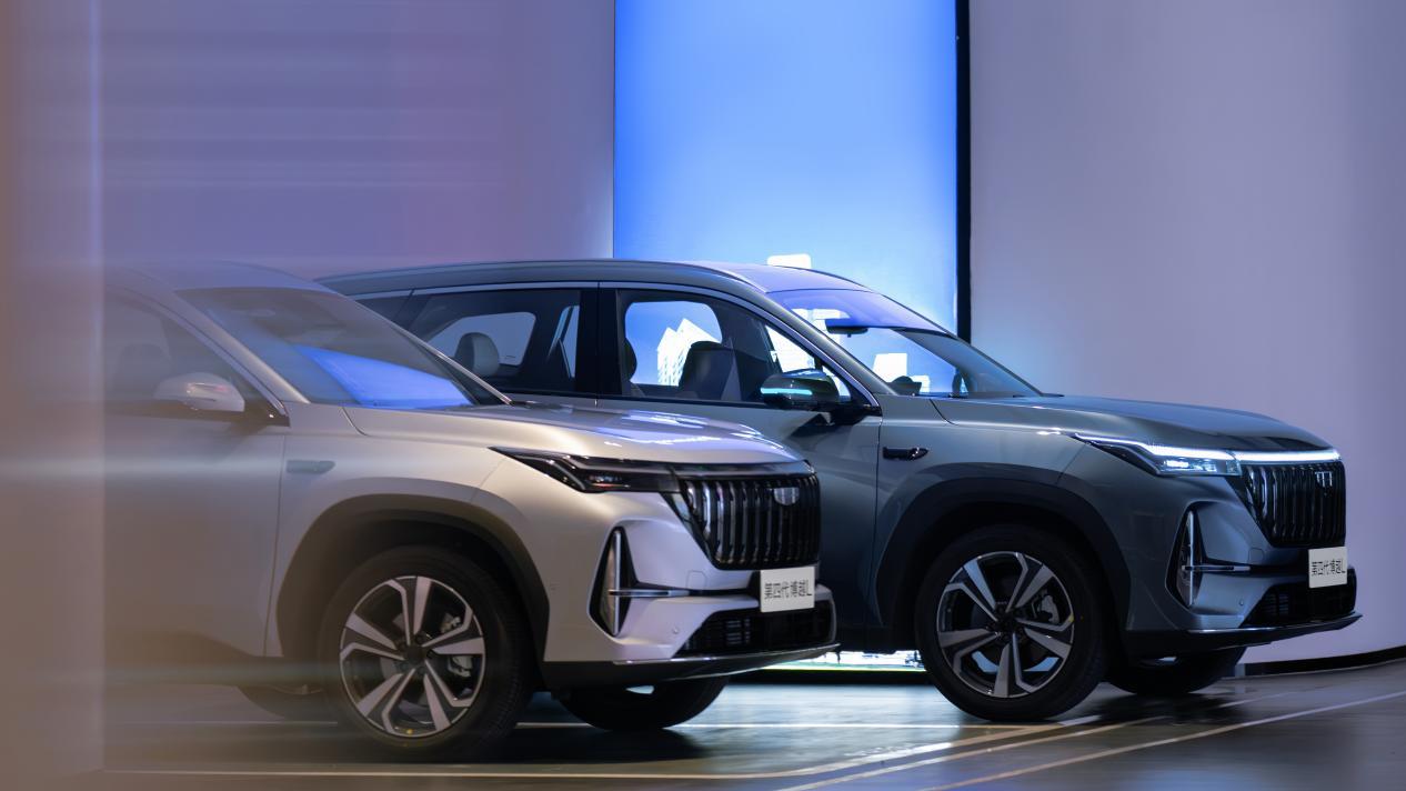 连续8月销冠再添进阶王牌，第四代博越L小蓝灯版上市限时价11.99万元