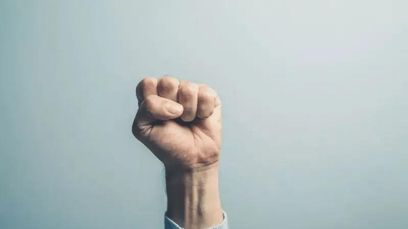 86岁老兵含愤离世留遗言伸冤