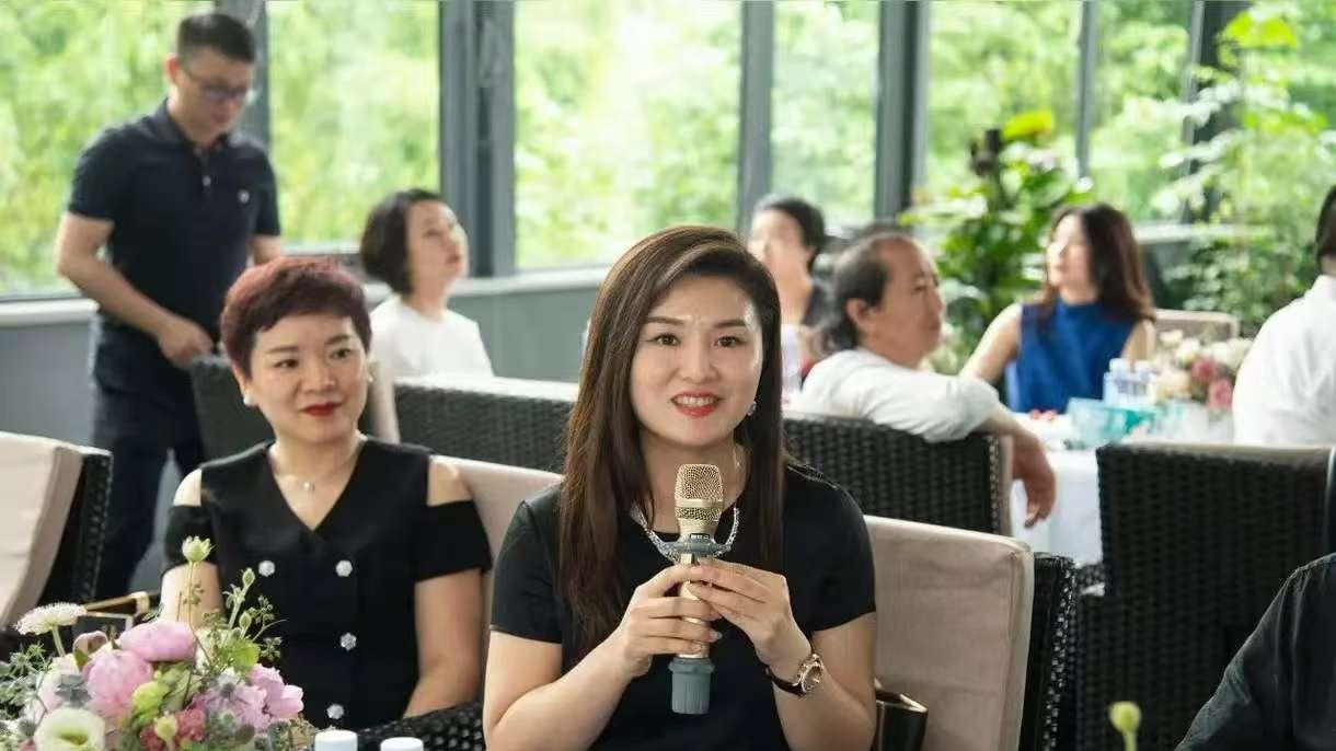 原来一个人的声音，真的可以反映她的认知以及圈层