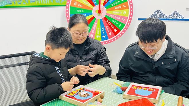 苏州工业园区斜塘街道星慧社区：春风拂面万象新，慧心巧塑马年韵