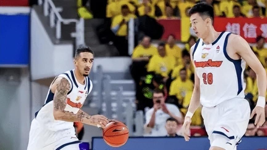 京粤踩场！北京全员现身，小曾三分连中，奎因缺席，杜锋直呼艰难