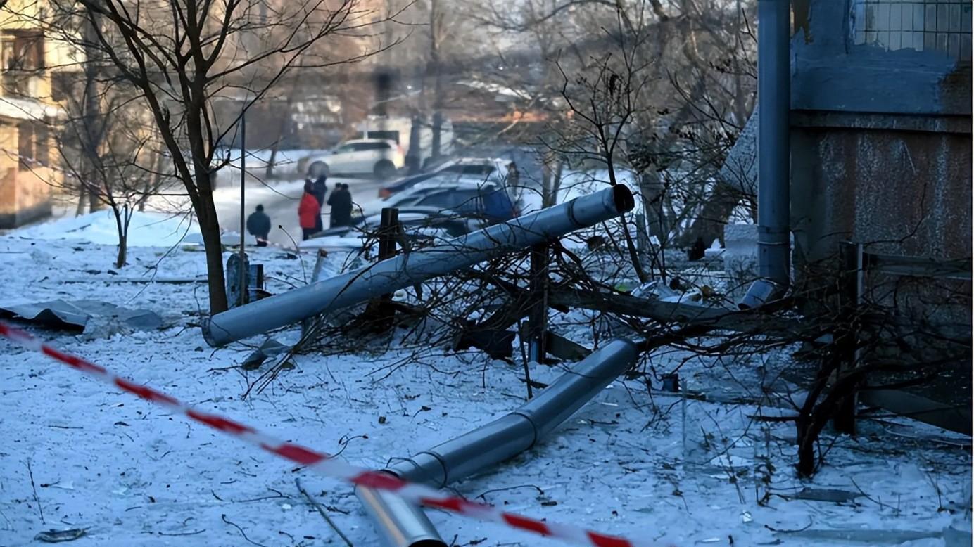 70枚导弹轰炸后，断电587小时，州长喊保人不保地，大结局真的来了吗