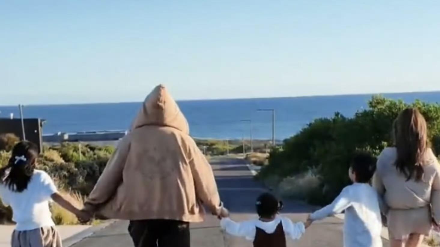 周杰伦昆凌晒全家背影，用生活击碎流言，幸福满溢