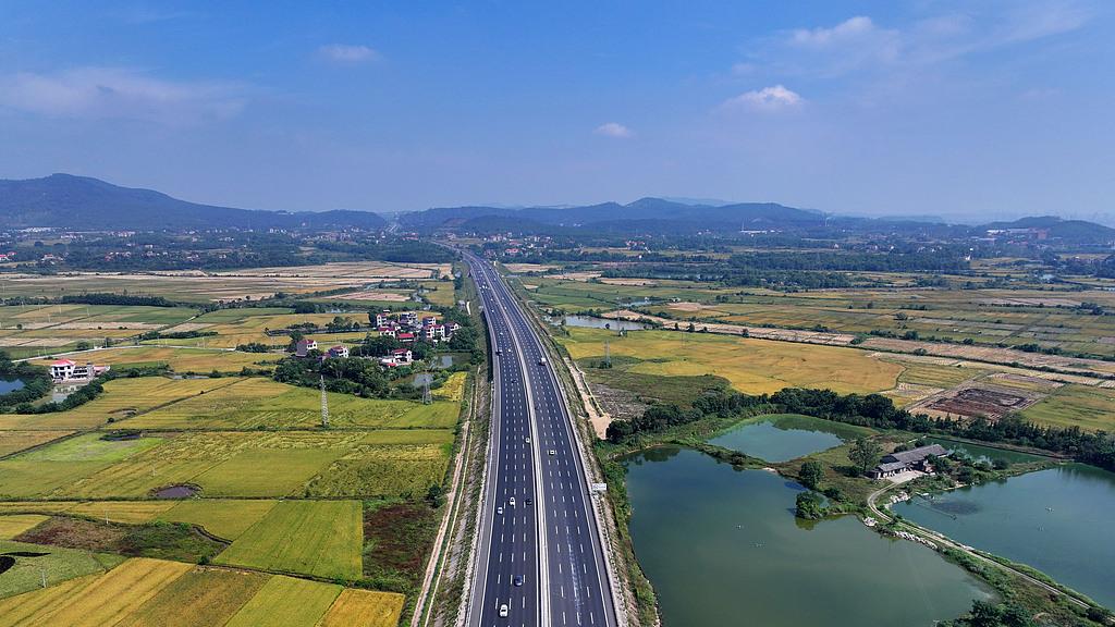 广东高速公路“第四横”将全线开工！全长159.4公里、双向六车道