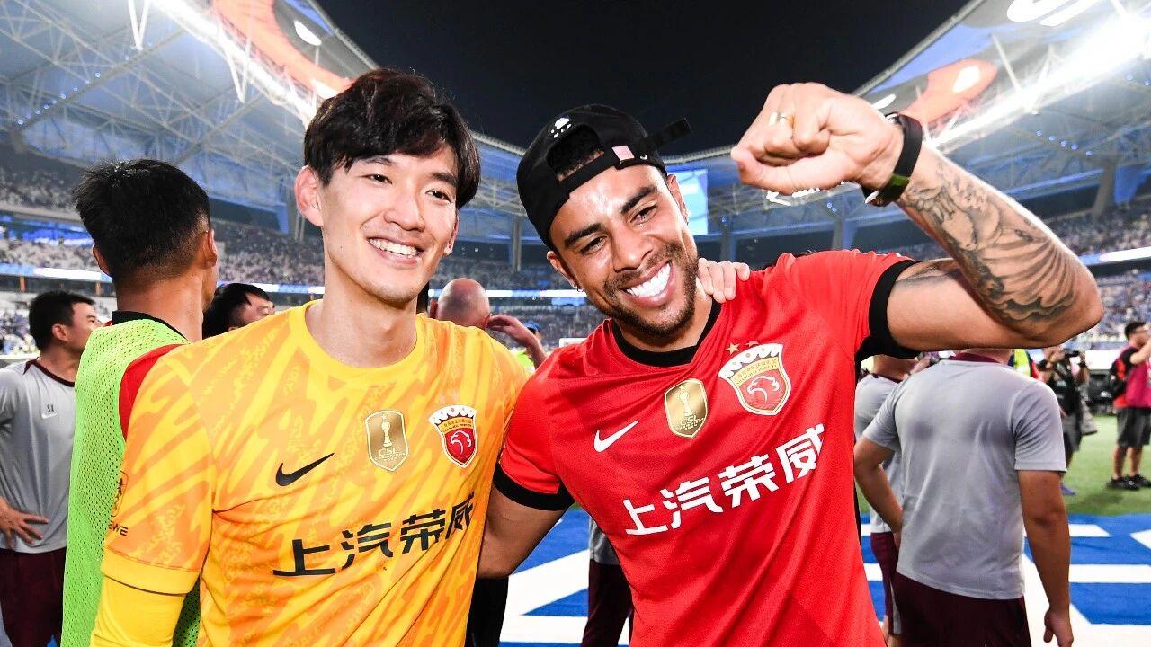 海港官宣！加布里埃尔永久加盟，新赛季五外援阵容敲定