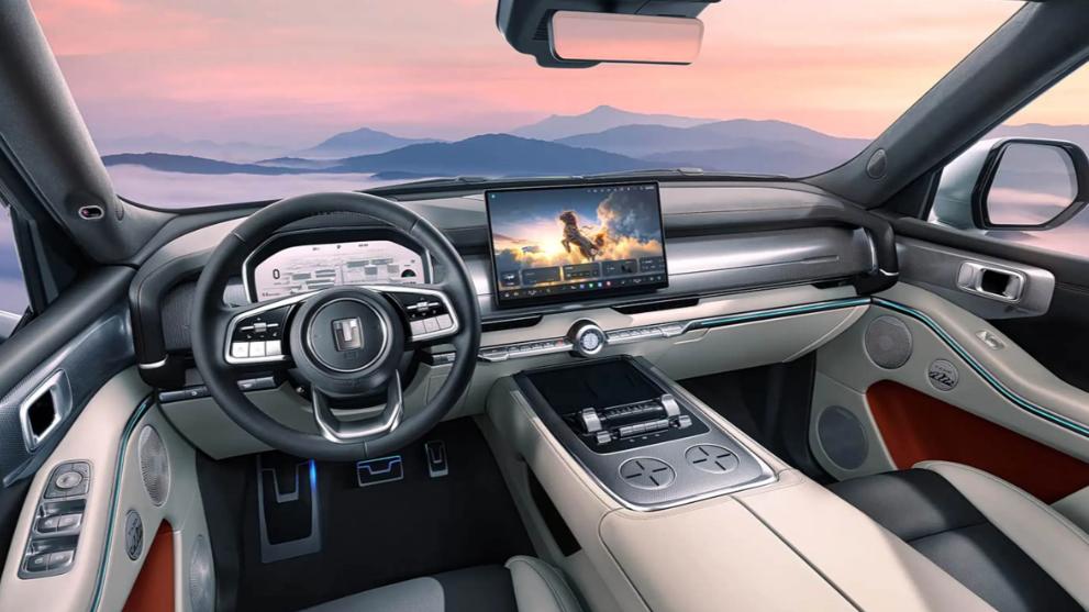 定价多少合理？坦克700 Hi4-Z大展身手，加持2.0T插混动力