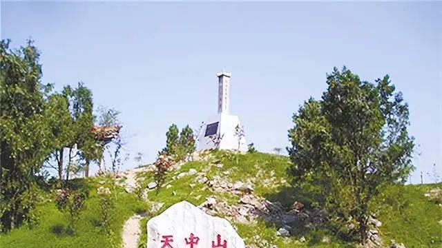 走进天中山（朱晓吾）
