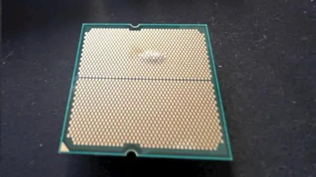 intel解决缩肛问题，AMD解决鼓包问题