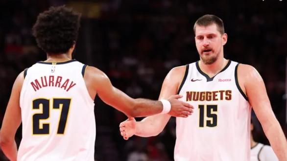 约基奇连两季三双30+，穆雷两度50+，掘金双核创队史神迹