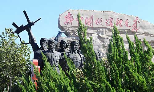 青年参观西柏坡 从三重维度理解先辈牺牲