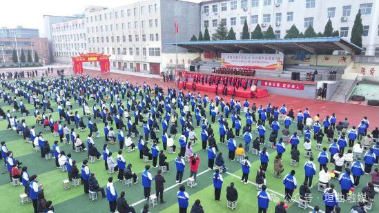 垣曲中学：成人礼筑担当 百日誓师迎高考