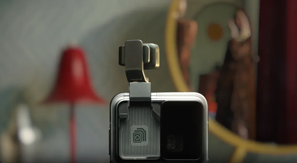 炸场MWC！荣耀Robot Phone实测：全球首款机器人手机，今年就能买到