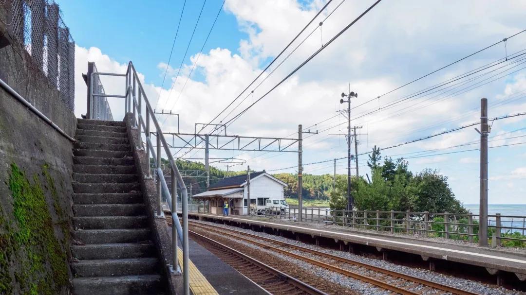 日本那些特色的车站---有马川站