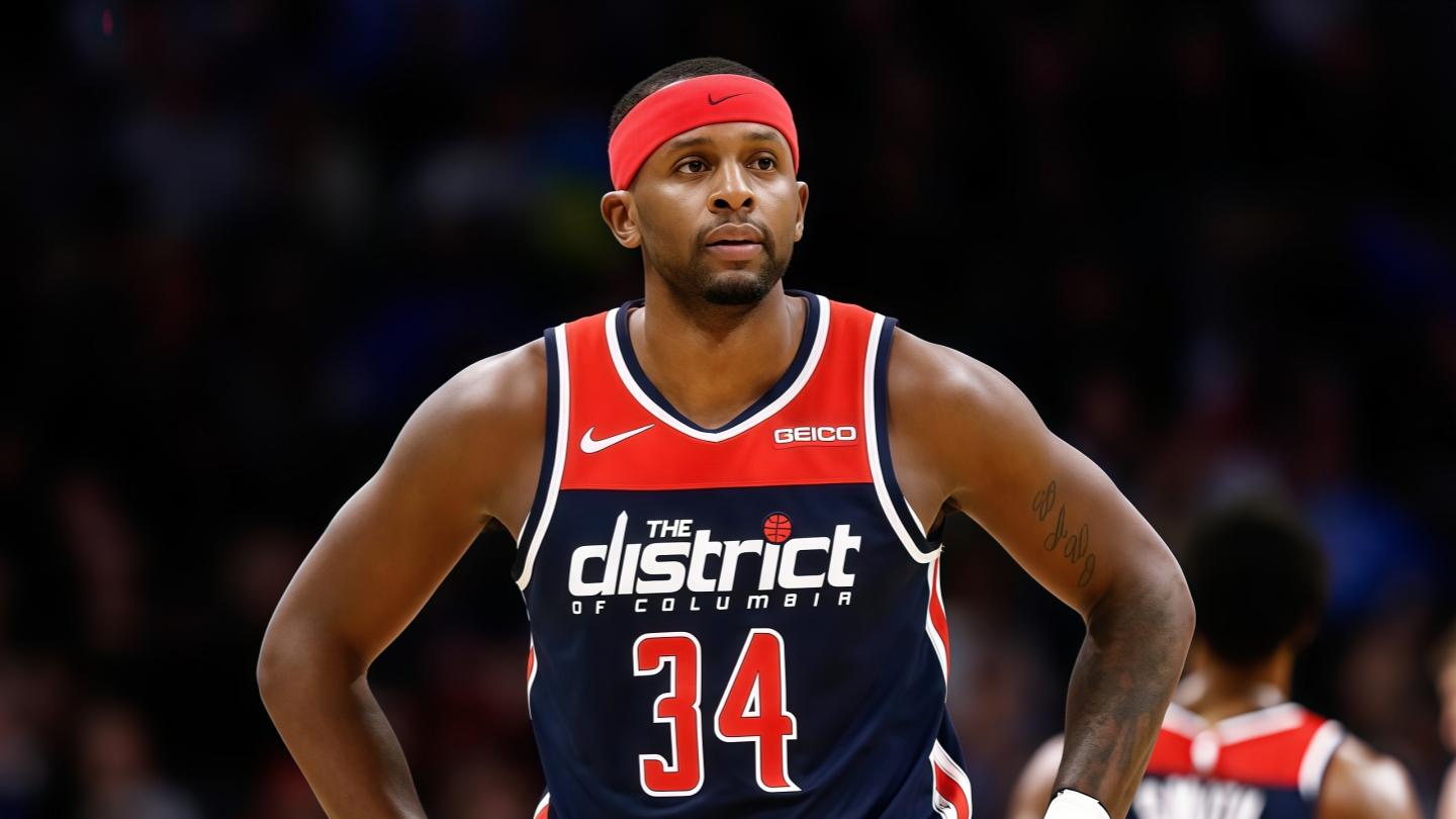 C.J.迈尔斯，NBA赛场外的音乐才子